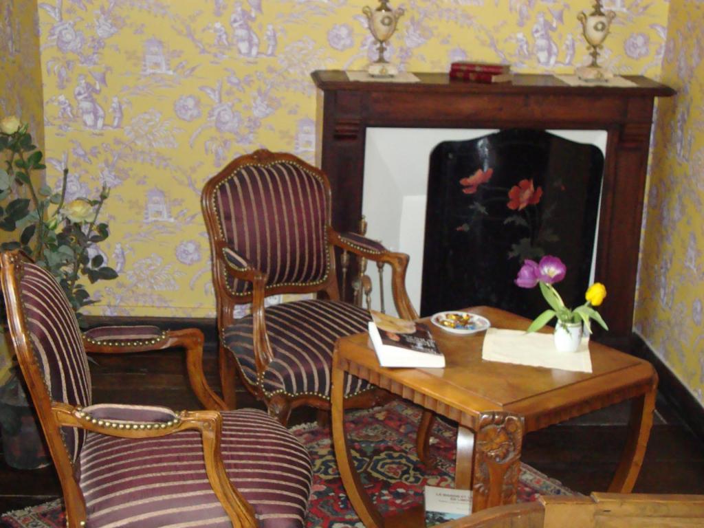 Bed and Breakfast Domaine De La Dame De Lauriere Solignac Pokój zdjęcie