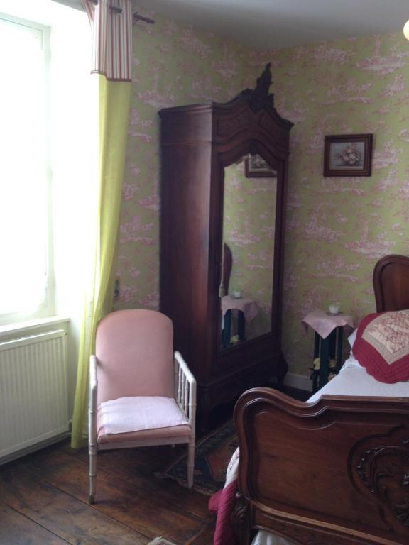 Bed and Breakfast Domaine De La Dame De Lauriere Solignac Pokój zdjęcie